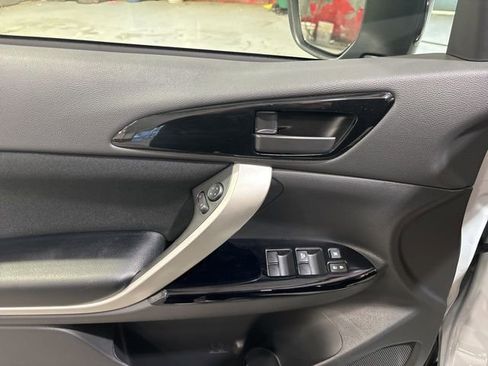 New 2025 Mitsubishi Eclipse Cross LE image 16