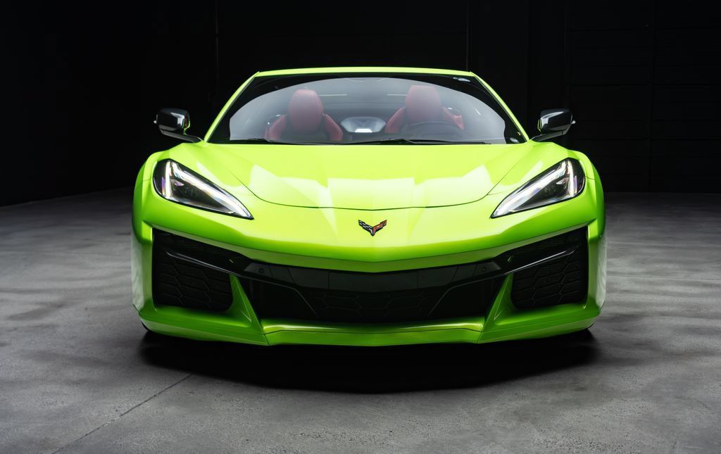 Used 2023 Chevrolet Corvette Z06 w/ Stealth Interior Trim Package RWD image 5