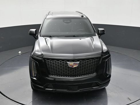 Used 2025 Cadillac Escalade Sport RWD image 22