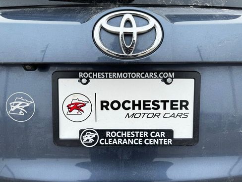 Used 2013 Toyota RAV4 XLE image 41