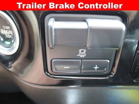 Used 2024 Chevrolet Silverado 1500 LT Trail Boss w/ Convenience Package II AWD/4WD image 19