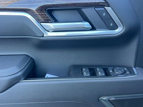 New 2026 GMC Sierra 1500 SLE image 8