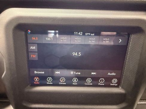 Used 2023 Jeep Gladiator Sport AWD/4WD image 33