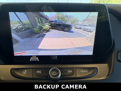 Used 2020 Chevrolet Blazer LT FWD image 17
