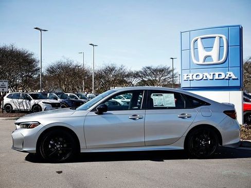 Certified 2025 Honda Civic Sport image 4