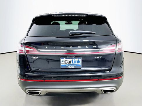 Used 2020 Lincoln Nautilus Reserve w/ Equipment Group 201A image 7