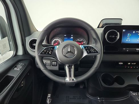 New 2026 Mercedes-Benz Sprinter 2500 image 15
