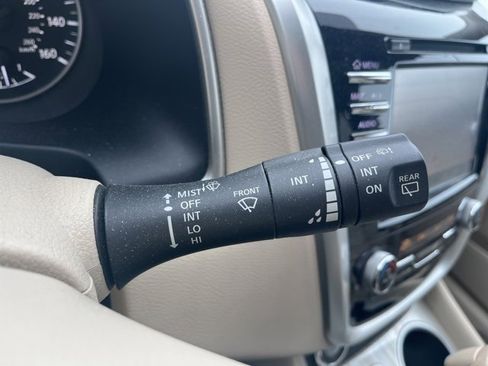 Used 2017 Nissan Murano SL image 27