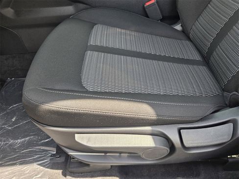 New 2025 Kia Sorento LX image 16