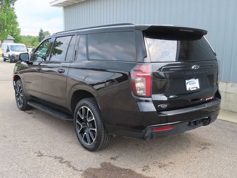 Used 2024 Chevrolet Suburban RST w/ Luxury Package AWD/4WD image 10