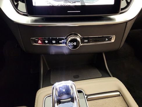 New 2026 Volvo XC90 B6 Ultra AWD/4WD image 19