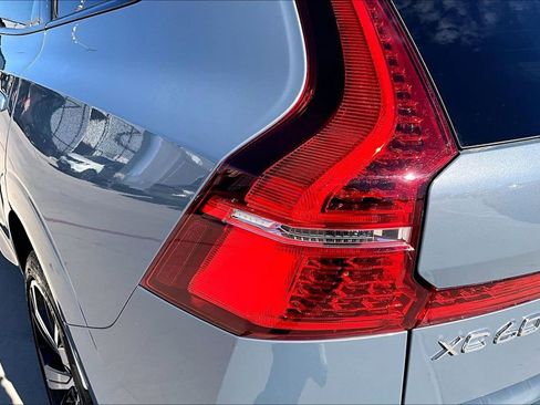 Certified 2023 Volvo XC60 B5 Ultimate image 41