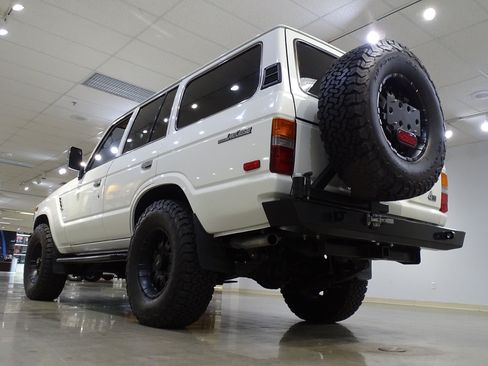 Used 1988 Toyota Land Cruiser AWD/4WD image 10