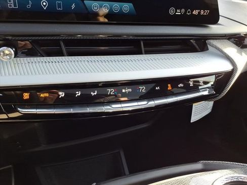 New 2026 Cadillac Optiq Sport 1 image 31