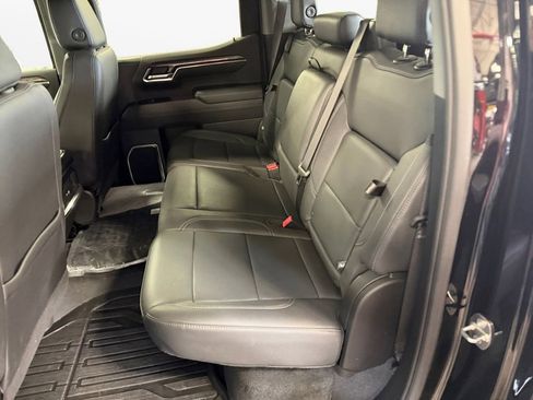 Used 2024 Chevrolet Silverado 1500 LTZ AWD/4WD image 13