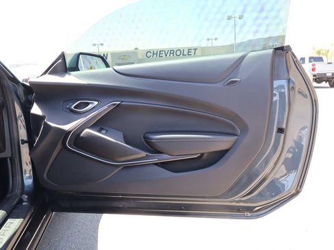 Used 2022 Chevrolet Camaro LT RWD image 34