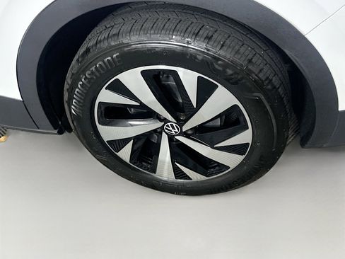 Used 2023 Volkswagen ID.4 Pro AWD/4WD image 11