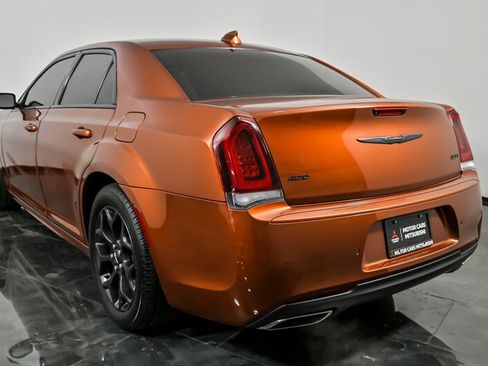 Used 2021 Chrysler 300 Touring L image 9