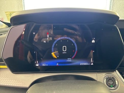 Used 2024 Chevrolet Trax LT w/ Driver Confidence Package FWD image 12