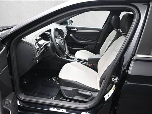 Used 2021 Volkswagen Jetta FWD image 9