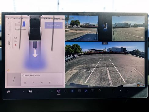 Used 2024 Tesla Cybertruck AWD Crew Cab image 23