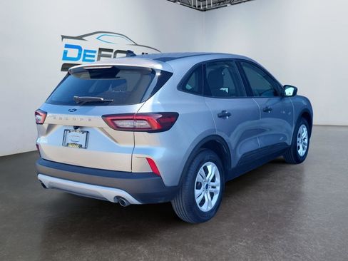 Used 2023 Ford Escape Base image 3