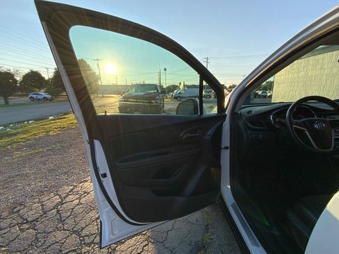 Used 2019 Buick Encore Preferred FWD image 20