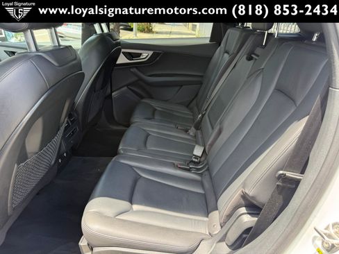 Used 2019 Audi Q7 2.0T Premium w/ Convenience Package AWD/4WD image 18