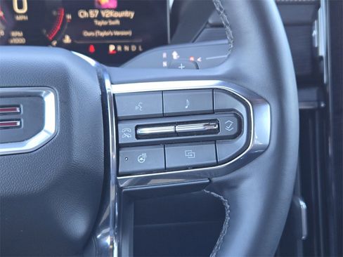 Used 2025 GMC Acadia Elevation image 25