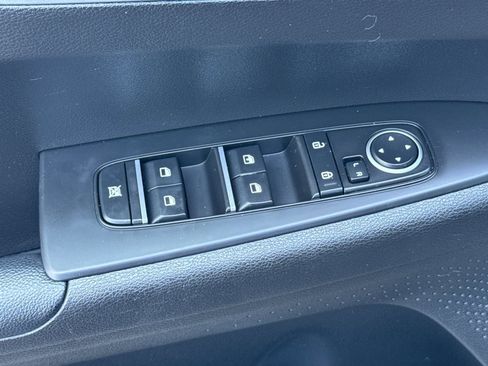 Used 2023 Kia Forte LXS w/ LXS Technology Package FWD image 14