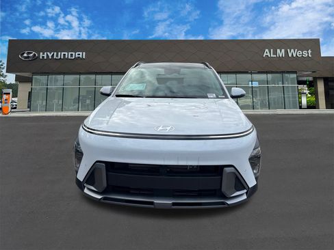 New 2026 Hyundai Kona Limited FWD image 2