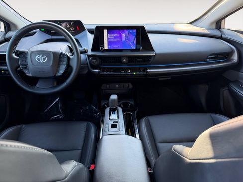 Used 2023 Toyota Prius XLE FWD image 10