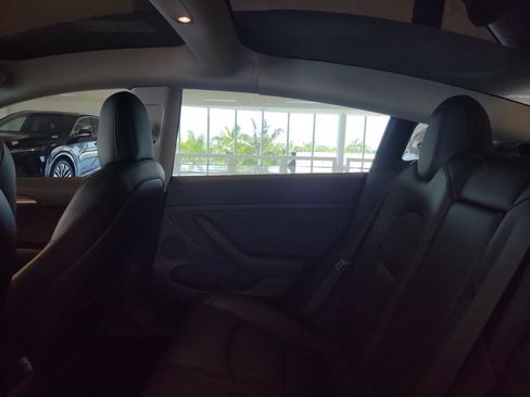 Used 2022 Tesla Model 3 Performance AWD/4WD image 15