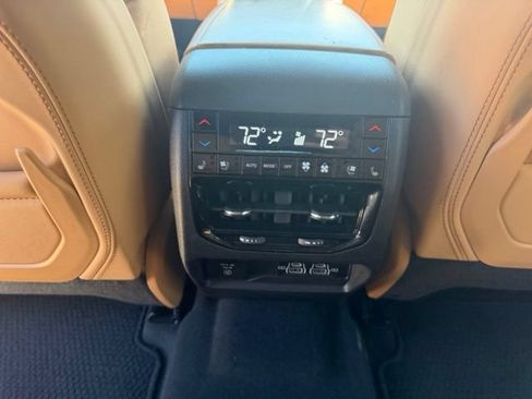 Used 2024 Jeep Grand Cherokee L Summit AWD/4WD image 15