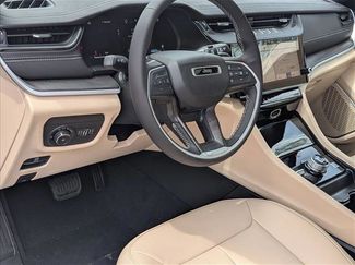 New 2026 Jeep Grand Cherokee Limited w/ Limited Altitude Package AWD/4WD video 3