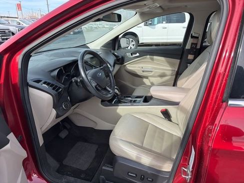 Used 2019 Ford Escape Titanium image 20