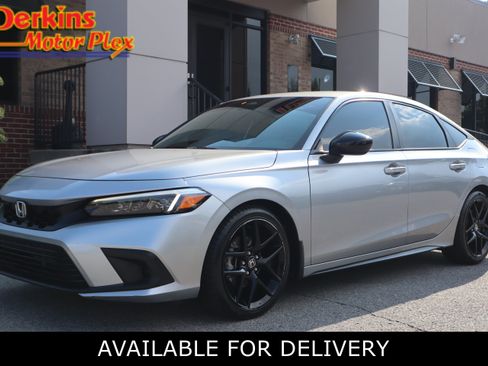 Used 2022 Honda Civic Sport image 1