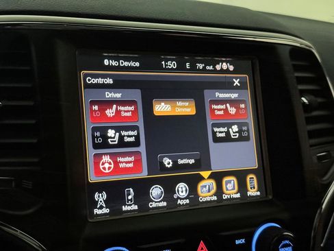 Used 2016 Jeep Grand Cherokee Limited 75th Anniversary AWD/4WD image 34
