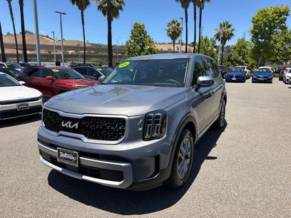Certified 2025 Kia Telluride LX