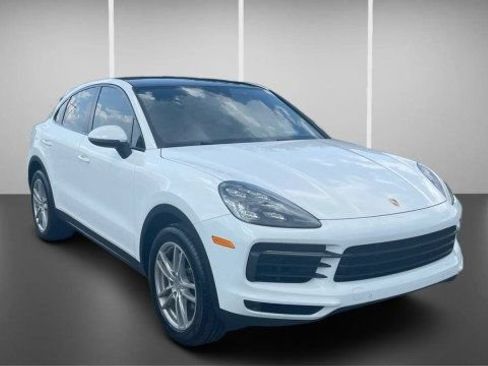 Used 2020 Porsche Cayenne AWD/4WD image 2