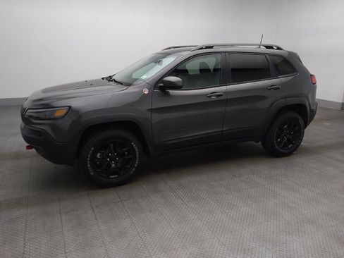 Used 2019 Jeep Cherokee Trailhawk w/ Trailer Tow Group image 2