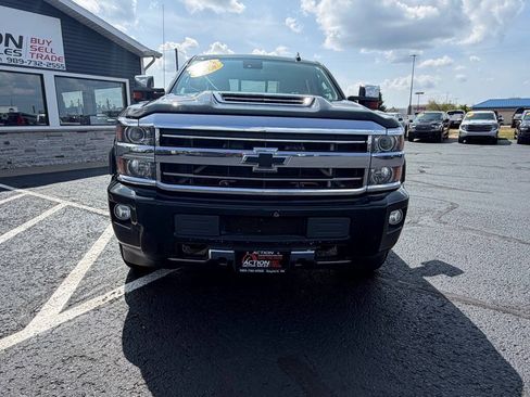 Used 2018 Chevrolet Silverado 3500 High Country AWD/4WD image 8