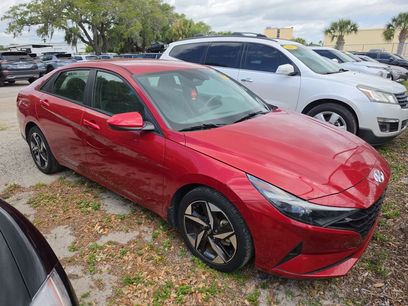 Used 2023 Hyundai Elantra SEL w/ Convenience Package