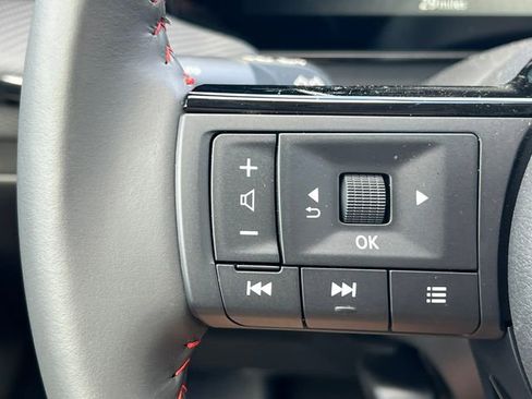 New 2026 Nissan Kicks SR w/ Cold Weather Package AWD/4WD image 15
