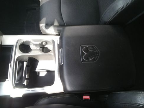 Used 2016 RAM 2500 Laramie w/ Convenience Group AWD/4WD image 13