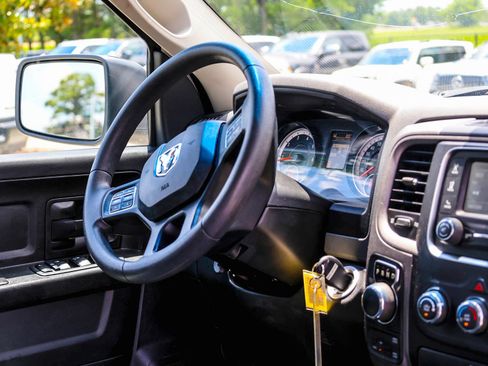 Used 2019 RAM 1500 Tradesman w/ Popular Equipment Group AWD/4WD image 10