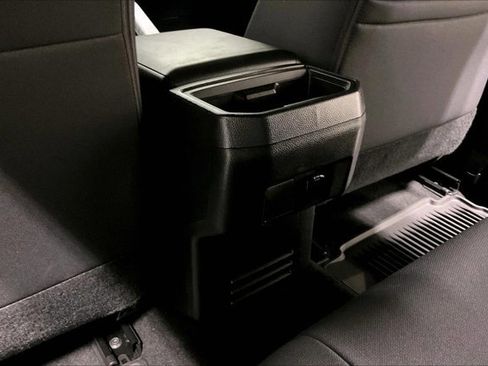 Used 2024 Toyota Tacoma SR image 34