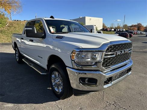 Used 2024 RAM 2500 Big Horn w/ Bed Utility Group image 4