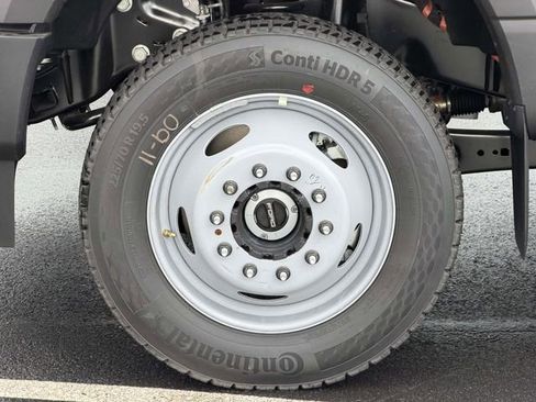 New 2026 Ford F550 XL image 7