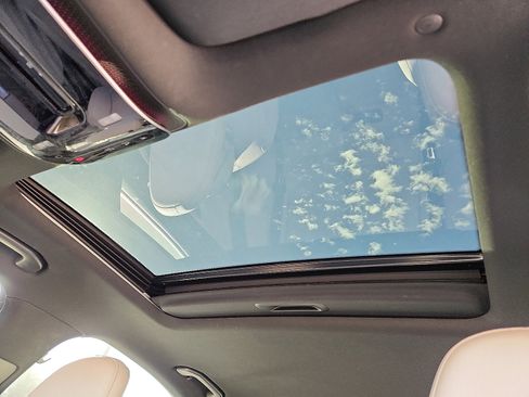 Used 2022 Mercedes-Benz C 300 Sedan image 20